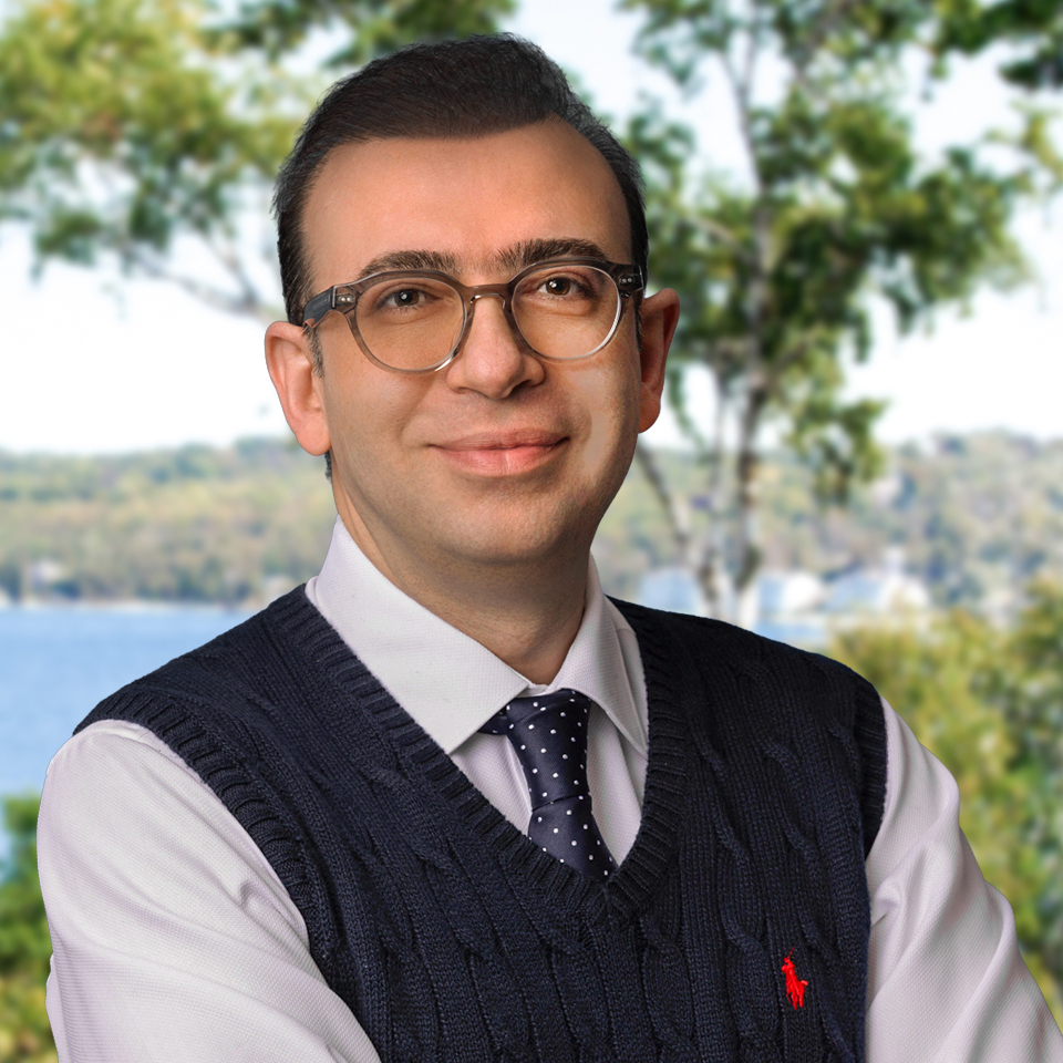 Dr Mohammad Khalesi, MD FRACGP PhD (skin cancer), GP in Manly providing skin checks and minor skin procedures.